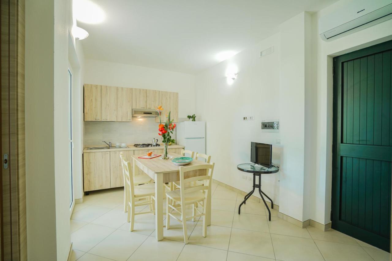 Villaggio Residence Emmesse Дзамброне Екстериор снимка